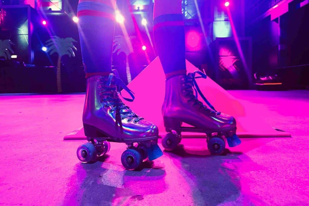 Combiticket kopen voor de rollerdisco en Likeland voor bezoekers Miami Vibes t/m 12 jaar.